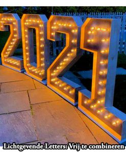 2021   Lichtgevende letters combinatie voorbeeld