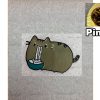 pin etende kat 2
