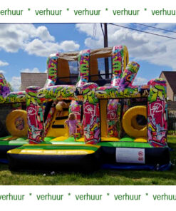 Groot springkasteel 5 m diep op 6 m breedt incl leveren en ophalen 