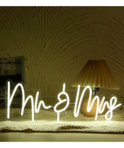 mr&mrs    neon lichtgevende plaat  TE HUUR