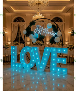 LOVE  combo Lichtgevende letters "LOVE" combinatie voorbeeld