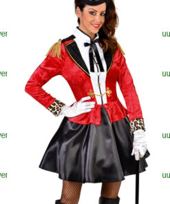 Circus directrice leeuwentemmer